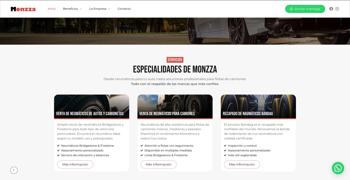 Sitio de Monzza: el menú con Beneficios, La Empresa y Contacto, y la sección «Especialidades de Monzza» con las tres tarjetas de servicio
